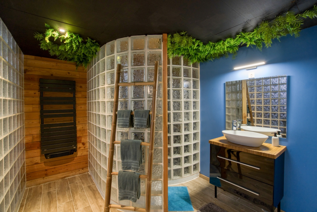 Pièce meublée après home staging virtuel