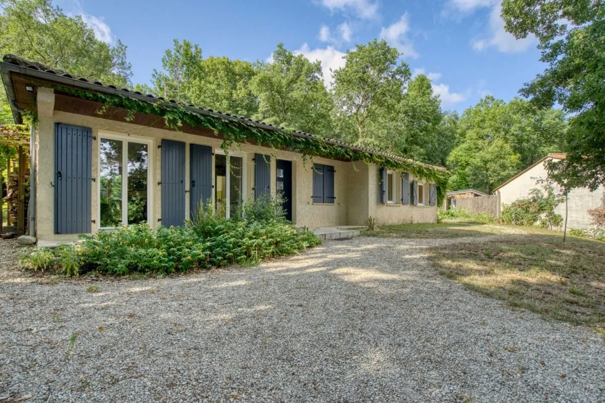Gîte de charme avec jardin ensoleillé